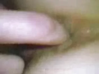 زوجین در توالت عمومی به صورت کلامی نوازش گروه سکسی تل می کنند